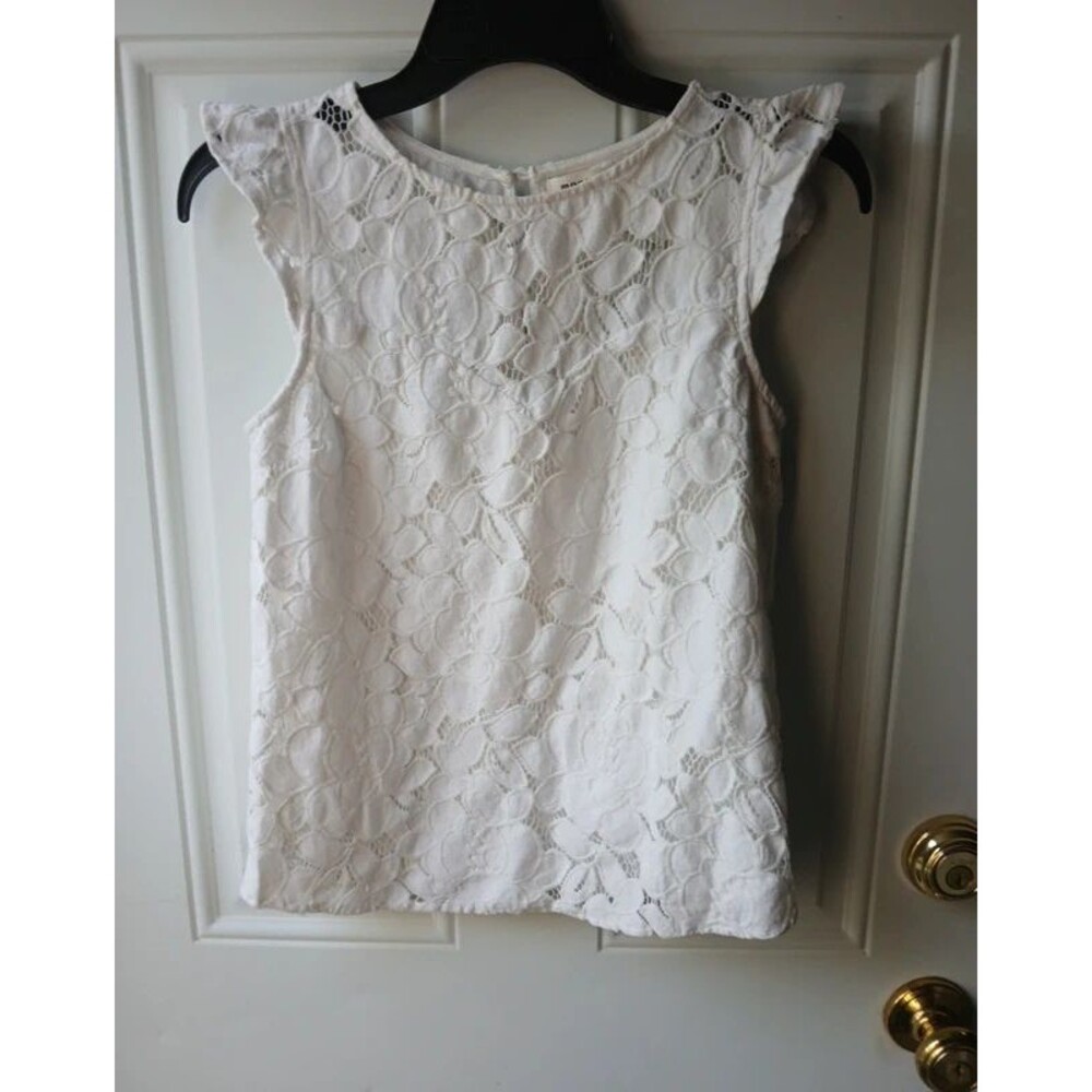 Monteau White Floral Lace Cap-Sleeve Top